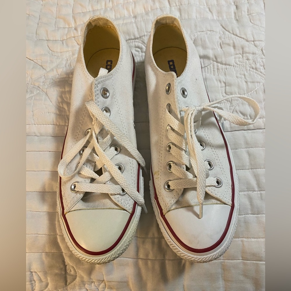 White Converse All Stars, women’s size 8